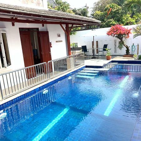 Villa Rumah Ibu Dago バンドゥン エクステリア 写真
