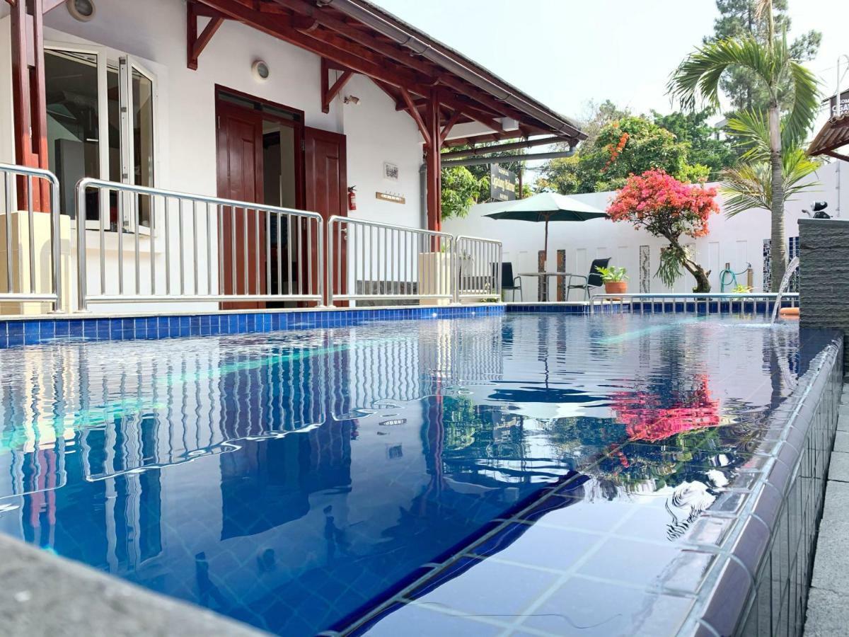 Villa Rumah Ibu Dago バンドゥン エクステリア 写真