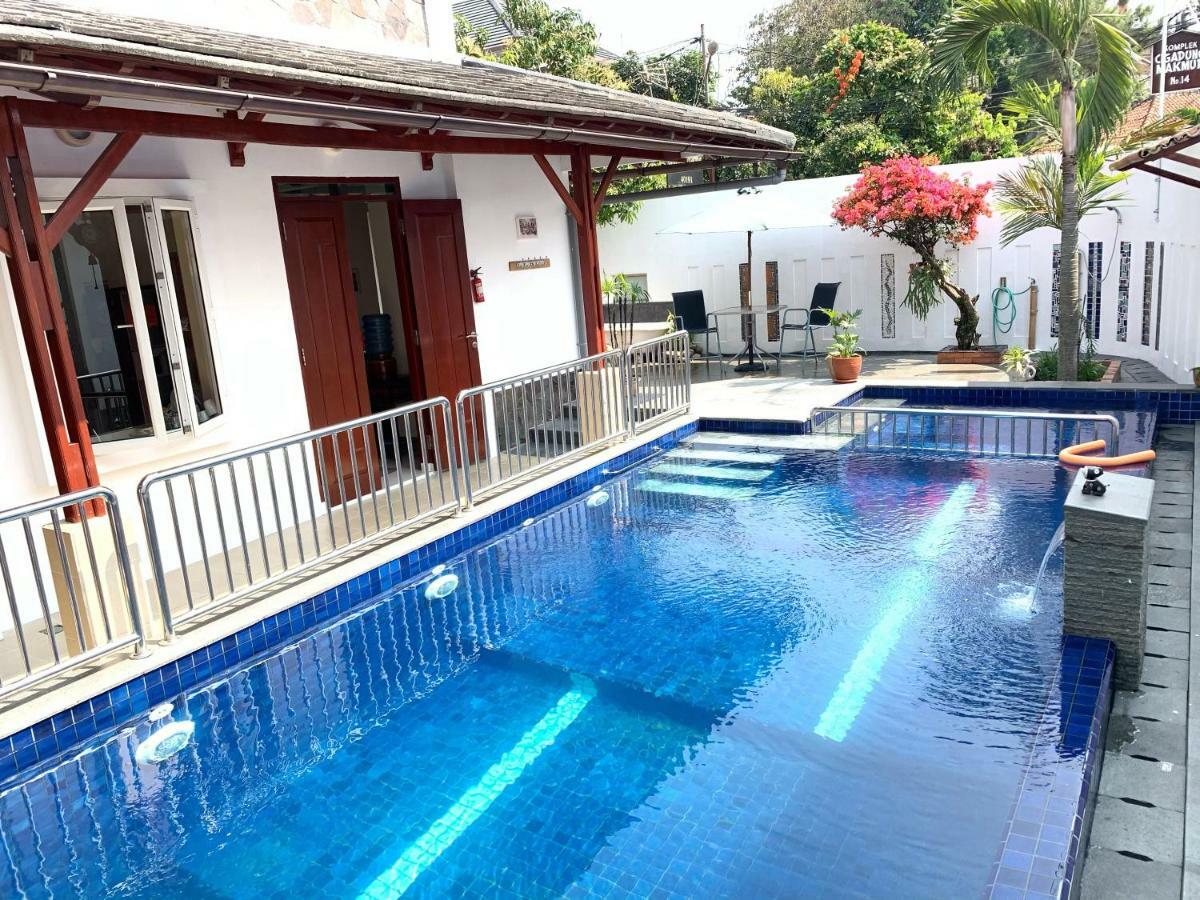 Villa Rumah Ibu Dago バンドゥン エクステリア 写真