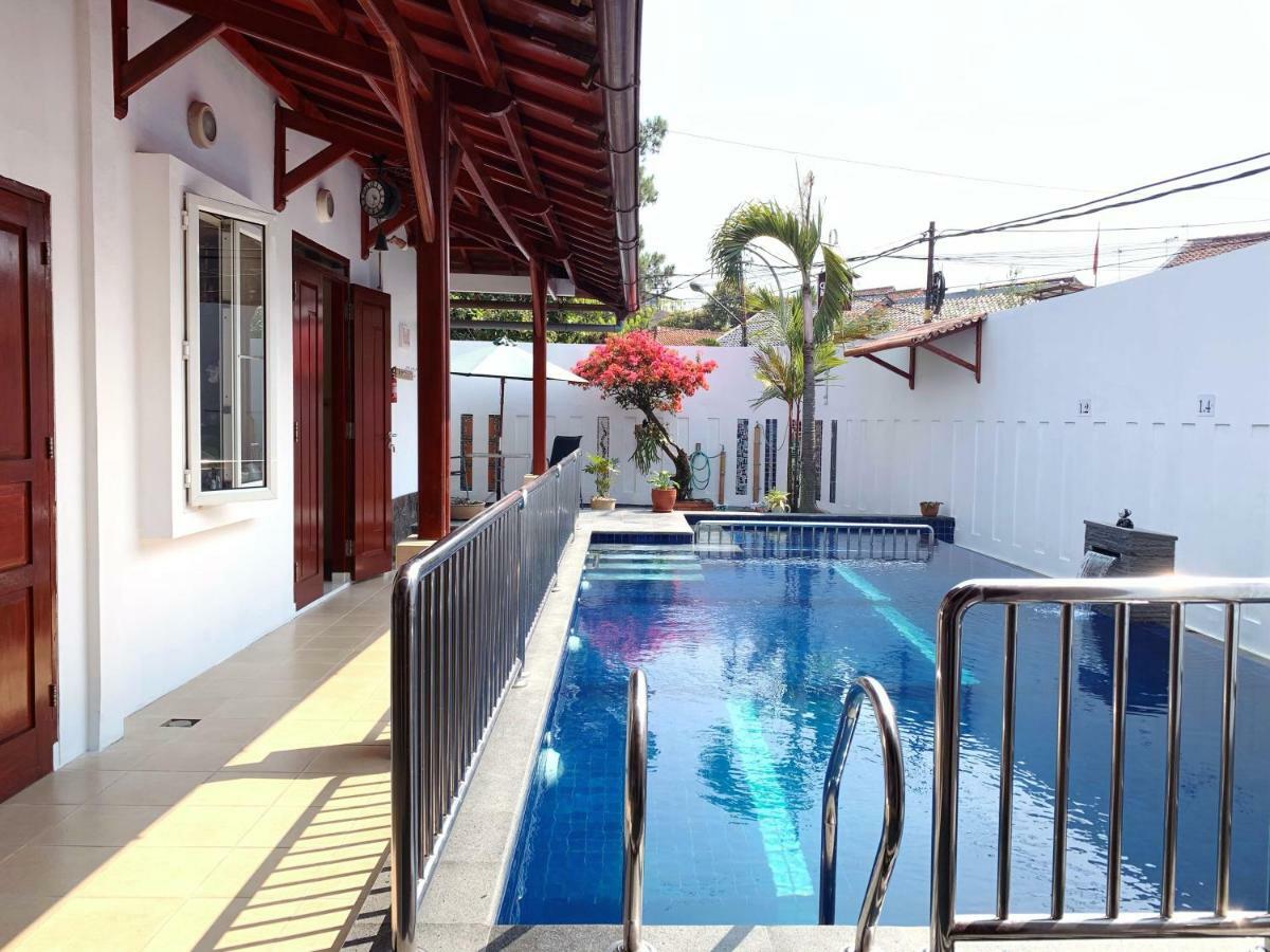 Villa Rumah Ibu Dago バンドゥン エクステリア 写真
